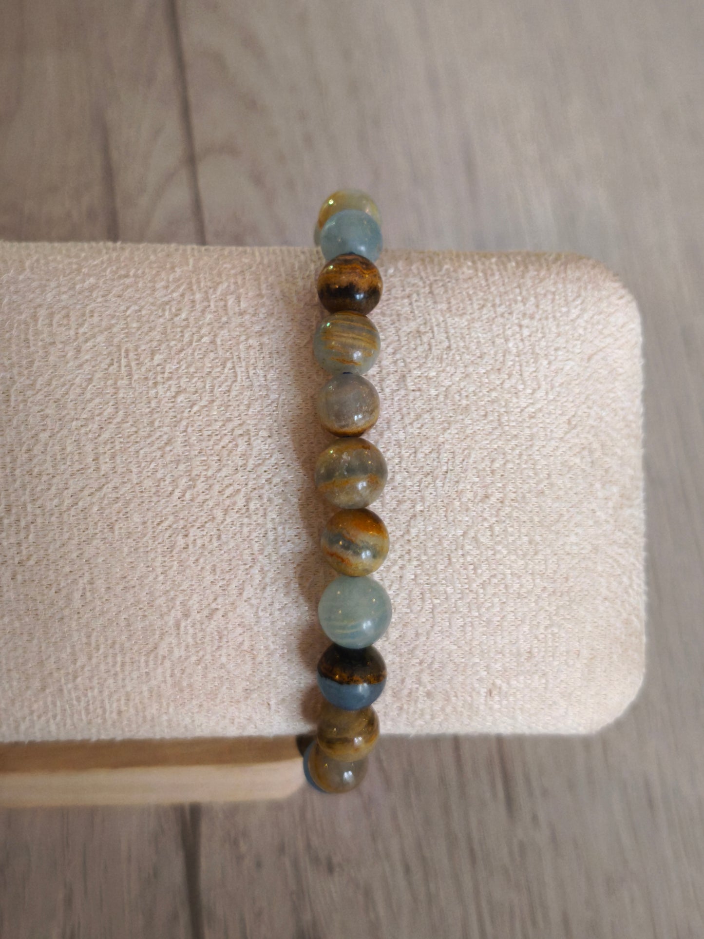 Bracelet 0.8mm Calcite bleue sur gangue AA
